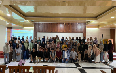 TOEFL Training Program to Enhance English Proficiency for Pre-Service English Graduates